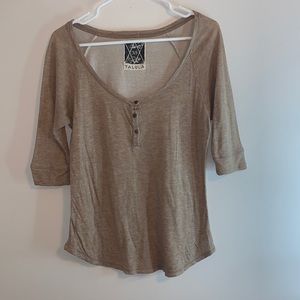 Aritzia Talula shirt